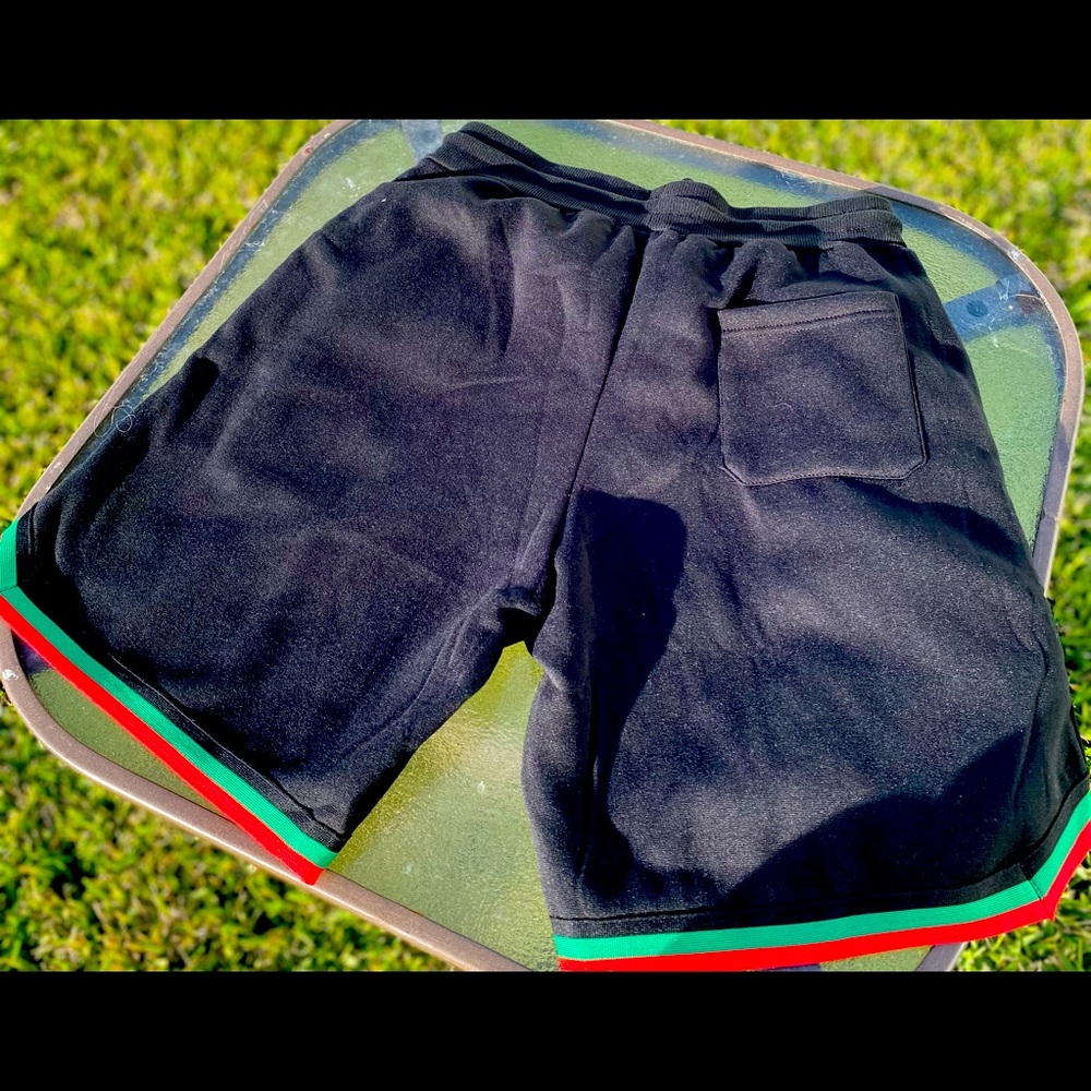 New - Picture 2 of 2